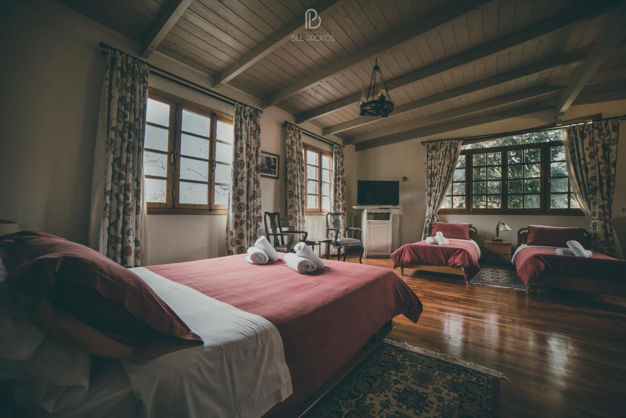 Bourazani Wild Life Resort Konitsa Bilik gambar